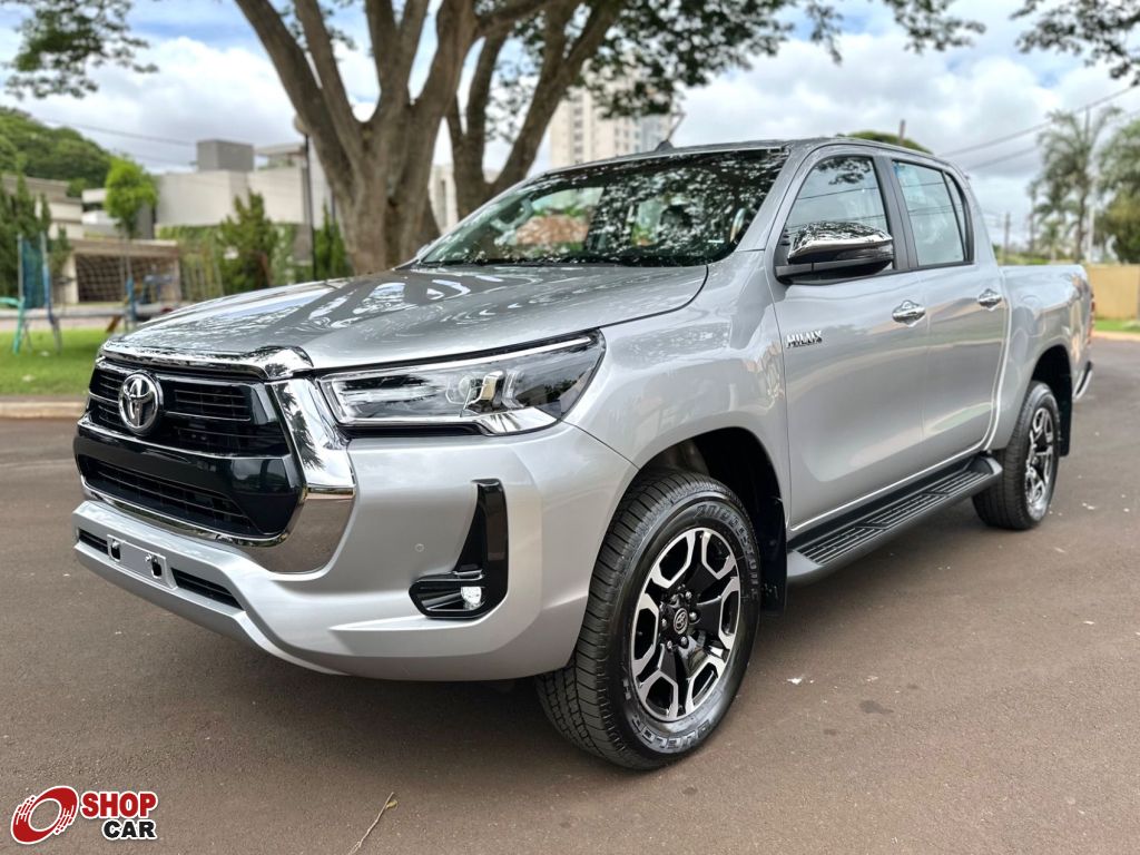 Toyota Hilux SRV 2025